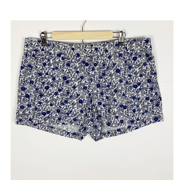 J. Crew Factory Pants - J .Crew Floral 3.5" classic chino short Size 14 Blue White